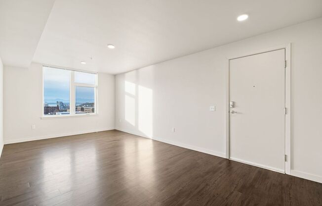 1 bed, 1 bath, 627 sqft, $2,150, Unit 701