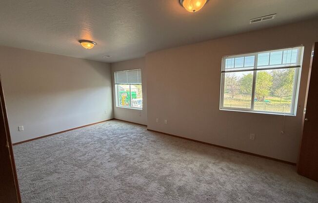 10419-10421 Maxwell Lane