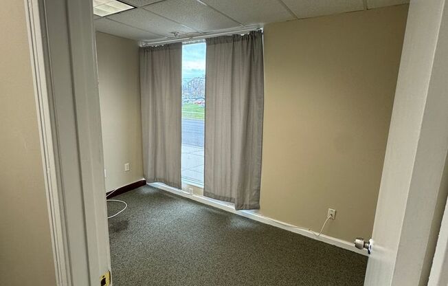 Studio, , $1,600, Unit Office 1