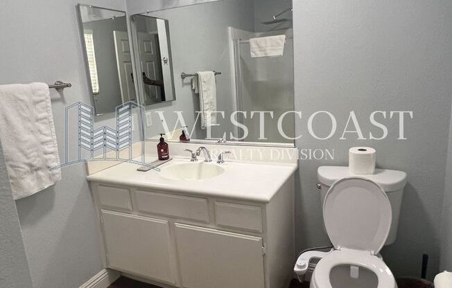 Charming 3-Bedroom Home with Spacious Backyard & Mountain Views