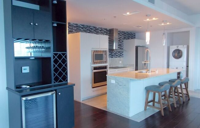 2 beds, 2 baths, $5,400, Unit UNIT 2909