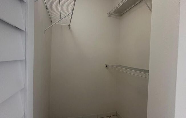 1 bed, 1 bath, 315 sqft, $1,500, Unit 122