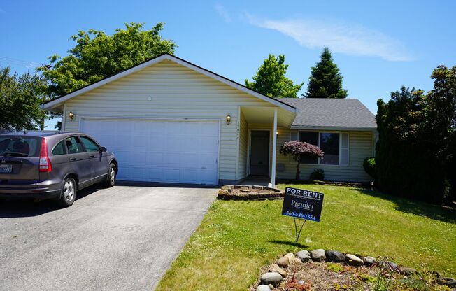 East Vancouver Single Level Home for Lease - 17023 NE 21st St