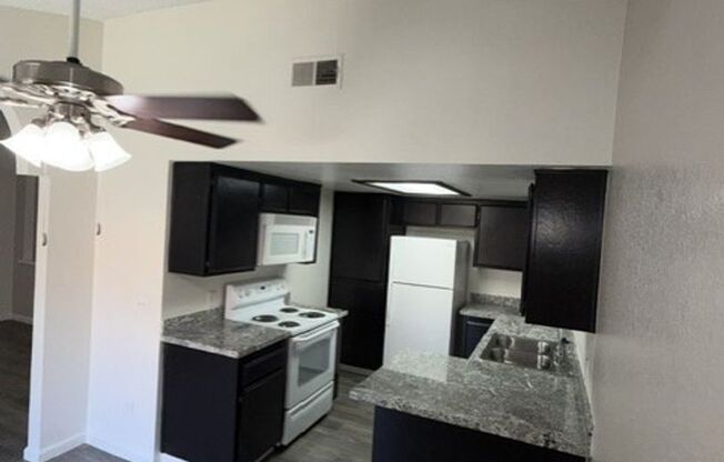 2 beds, 1.5 baths, 975 sqft, $1,535, Unit 229