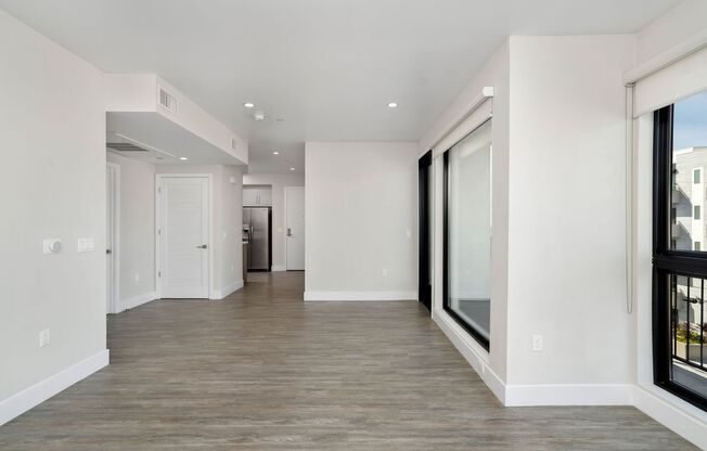 2 beds, 2 baths, $2,880, Unit Two Bedroom