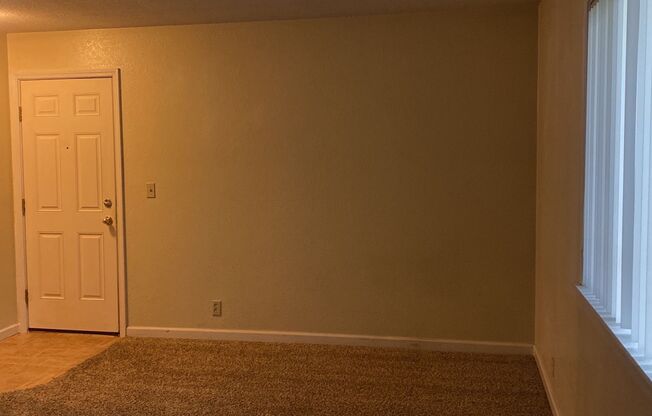 215-225 NW Tingley St.