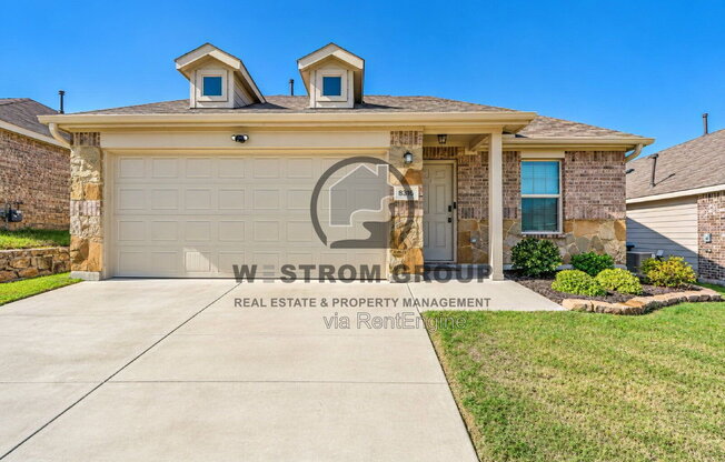 3 beds, 2 baths, 1,305 sqft, $1,945