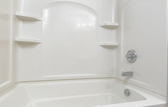 3 beds, 2.5 baths, $1,900, Unit UNIT 152