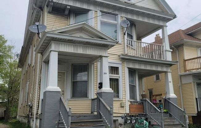 2010-2014 W Pierce St 2014