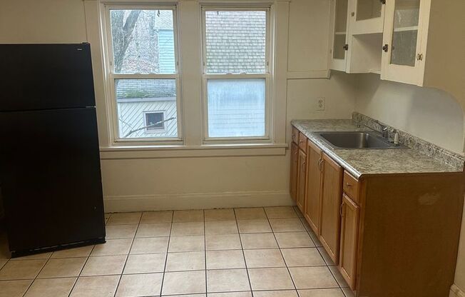 1 bed, 1 bath, $795, Unit Unit 4