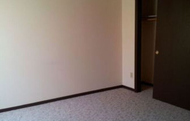 2 beds, 1 bath, 850 sqft, $1,144, Unit 7926 - 5