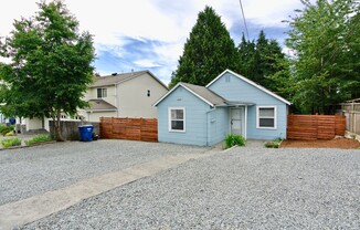 Quaint Northgate 2 bed/1 bath home AVAILABLE NOW for $2895!