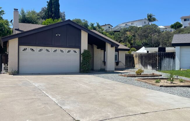 4 bedrooms 2.5 house in Chula Vista.