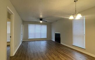 2 beds, 2 baths, $1,025, Unit APARTMENT A