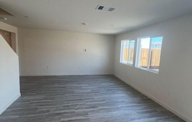 Brand new 4 Bedroom Smart Solar Home in Amoruso Rancho Roseville.