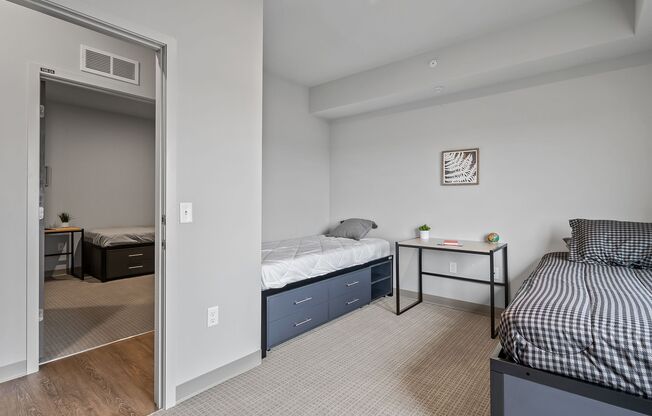 3 beds, 2 baths, 1,015 sqft, $2,355, Unit 206