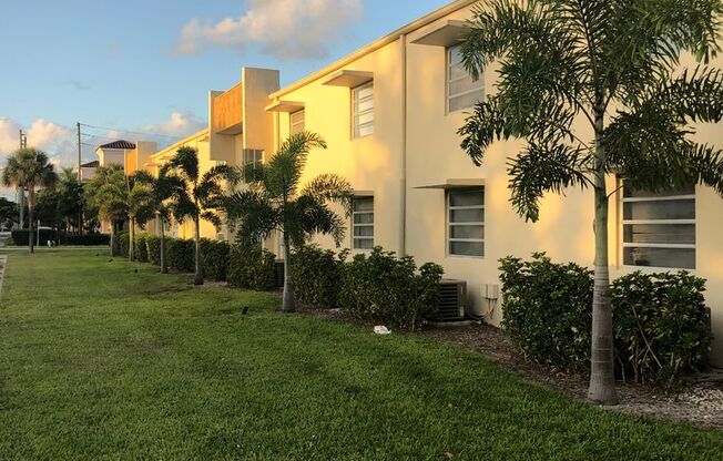 Studio, 1 bath, 450 sqft, $1,550, Unit 302