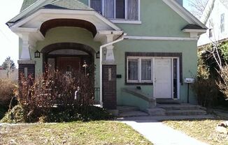 352-354 S 800 East