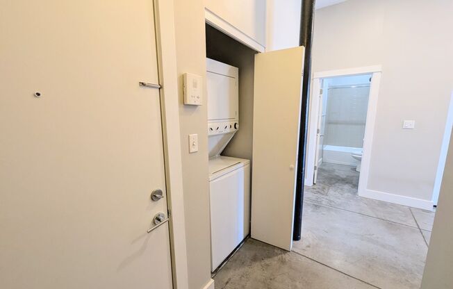 2 beds, 2 baths, 1,000 sqft, $1,550, Unit F