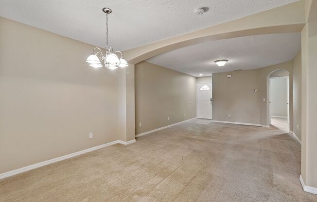 3 beds, 2 baths, $1,799, Unit Unit 102