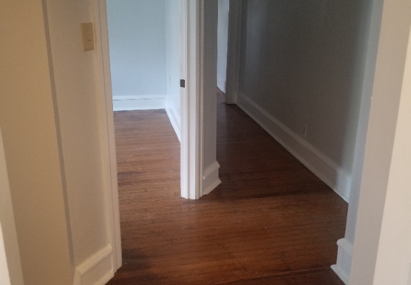 228 W MAGNOLIA AVE