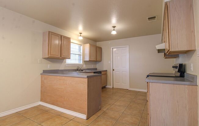 3 beds, 2 baths, $1,850