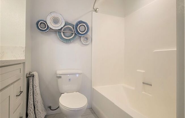 Studio, 1 bath, 600 sqft, $1,950, Unit Unit 104