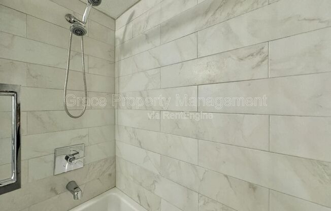2 beds, 2 baths, 873 sqft, $1,725, Unit 106