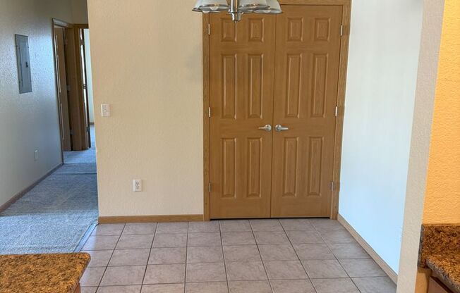3 beds, 2 baths, 1,183 sqft, $1,163, Unit AC07B