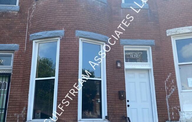 2824 PARKWOOD AVE