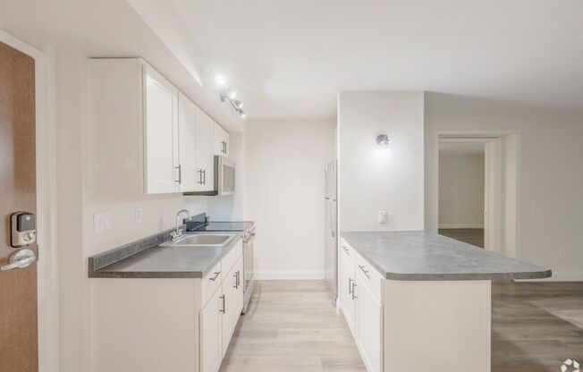 1 bed, 1 bath, 545 sqft, $1,850, Unit 223