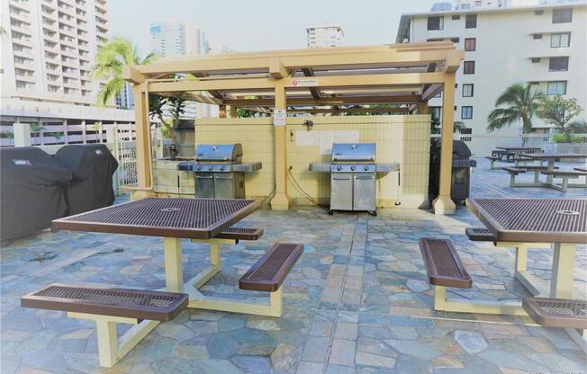 1 bed, 1 bath, 420 sqft, $2,080