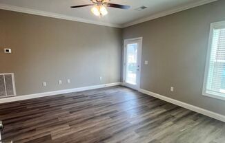 2 beds, 2 baths, 979 sqft, $1,130, Unit 914