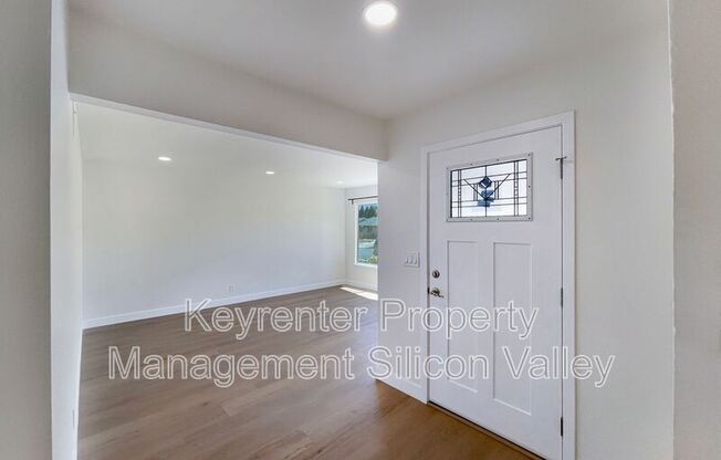 5835 HALLECK DR