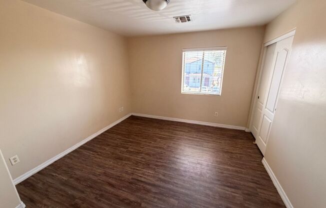 2 beds, 1.5 baths, 1,047 sqft, $1,395, Unit Unit 23