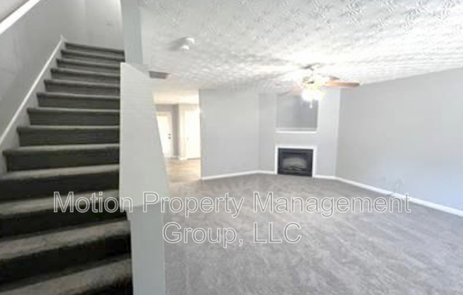 5556 PINERIDGE CT