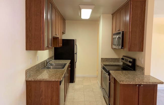 2 beds, 2 baths, $2,795