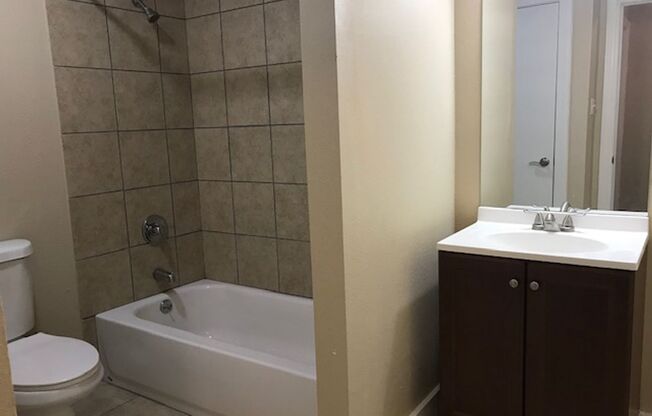 4 beds, 2 baths, 1,510 sqft, $1,450, Unit 306 Lackell  Unit 11