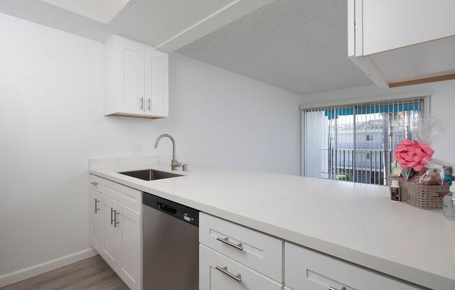 1 bed, 1 bath, 844 sqft, $2,595, Unit 306