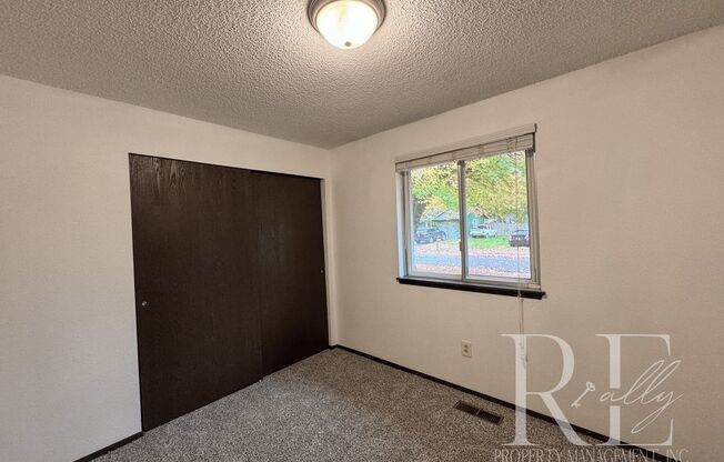 3 beds, 1 bath, $2,250