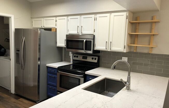 Awesome Mesa Home with Split Floor plan!!!  Large yard and easy to maintain!!!  Updated kitchens and baths!!!  Community Pool down the street!!!  Gilbert School District!!!