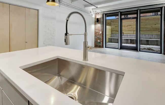 1 bed, 1 bath, 692 sqft, $1,740, Unit 108