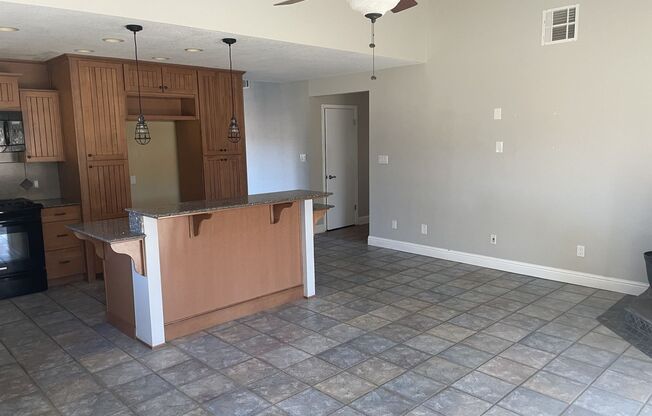 3 beds, 2 baths, $2,500