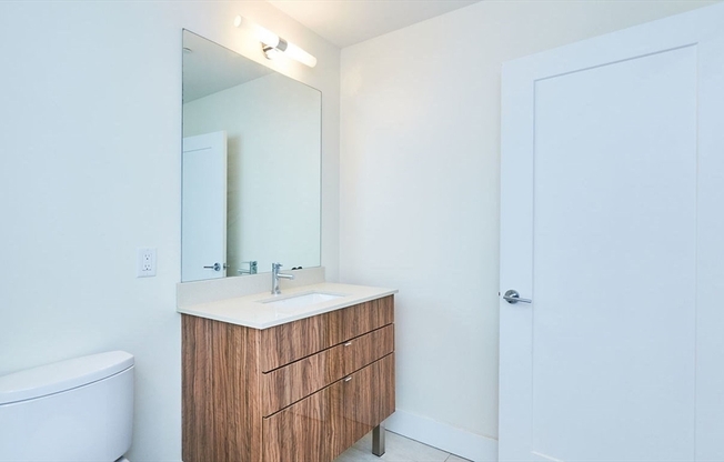 1 bed, 1 bath, 700 sqft, $2,900, Unit 402
