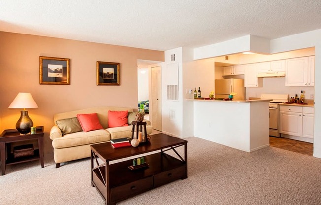 Cricket Club Apartments in Orlando, FL