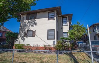 1915-1937 33rd Ave