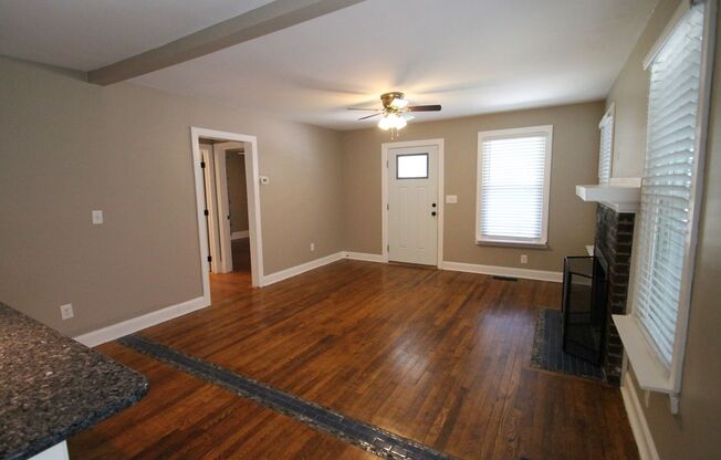 2 beds, 1 bath, $1,495