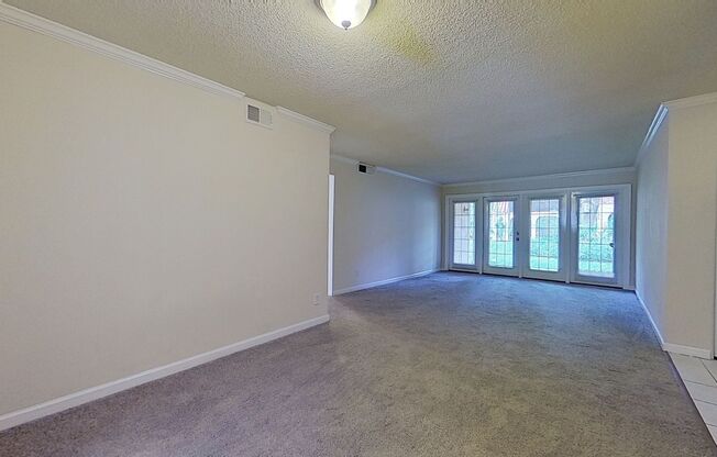 MOVE IN SPECIAL $500 OFF FIRST MONTH'S RENT IF MOVE IN BEFORE DECEMBER 1ST!!!! Condo in Colony of San Jose!