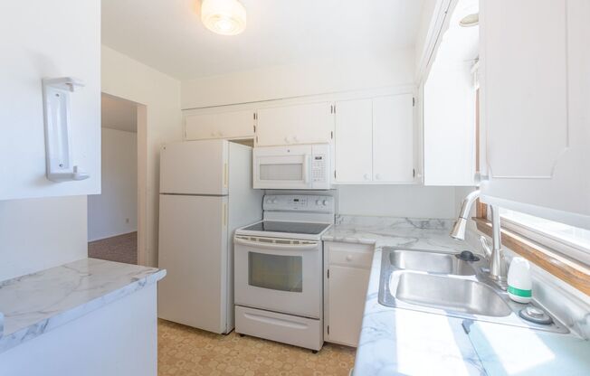 2 beds, 1 bath, $1,800