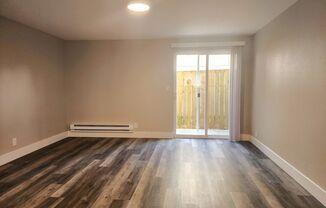 1 bed, 1 bath, 875 sqft, $1,475, Unit T15